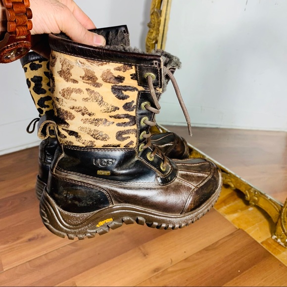 Ugg winter waterproof leather and wool boots - Picture 6 of 11